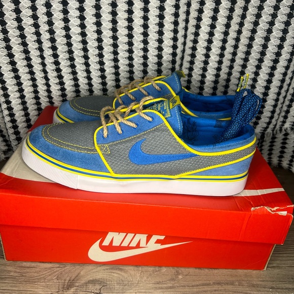 Nike SB Zoom Stefan Janoski ‘Doernbecher’ - Picture 1 of 9